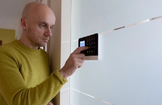 Burnley Commercial Alarms: Protecting Commercial Premises with External Detection and Early Warning